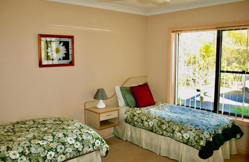 Wooragee House | Serena Cottages Beechworth - Your Country Getaway - 1