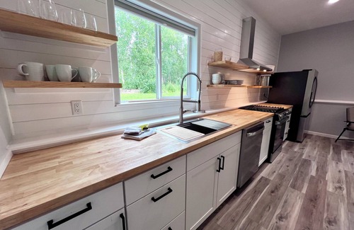 Knik-Fairview Apartment | Serene 2-bedroom apartment with WiFi in Wasilla