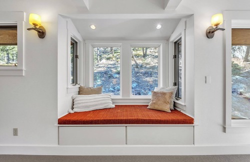 Jamestown House | Serene 4-bedroom mountain home with WiFi in Boulder