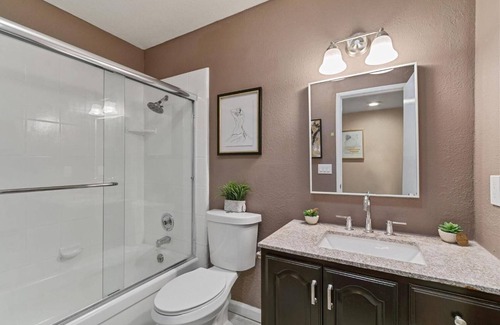 Auburn House | Serene 4 BR Unit in Lake Arthur