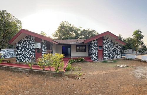Khodala House | Serene 4BHK Villa Pvt Pool Kichn Igatpuri Nashik