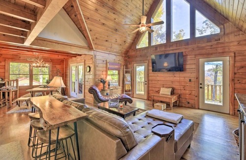 Mouth of Wilson Apartment | Serene 4BR Cabin: Mouth of Wilson Countryside Retreat