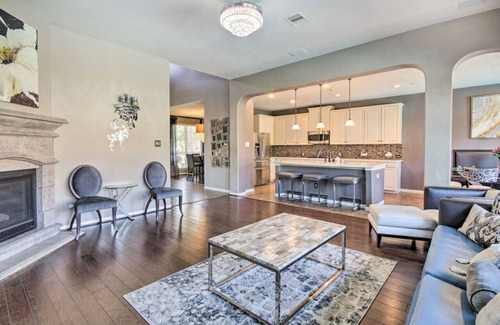 Cypress House | Serene 4BR Lux Home w Heated Spa Pool Massage Chair