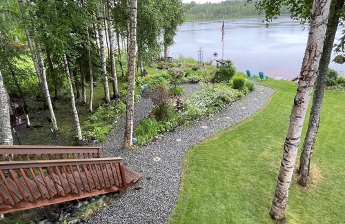 Meadow Lakes House | Serene and Private Lake House