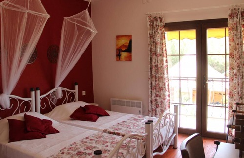 Selcuk Apartment | Serene Apart Surrounded by Nature in Selcuk