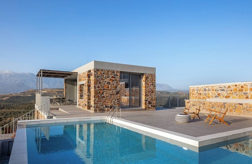 Kamilari Villa | Serene atmosphere, 50 sq.m pool, ultimate privacy!
