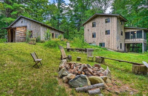 Otis House | Serene Berkshires Cabin w/Deck & Fire Pit!