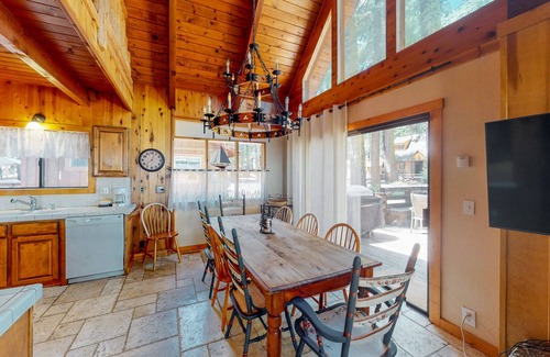 Tahoe Pines Cabin | Serene cabin with expansive deck, grill, fireplace - near skiing - walk to beach