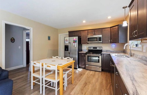 North Deering Apartment | Serene & Charming 2BR Guest Apartment – Near Trails & Downtown Portland