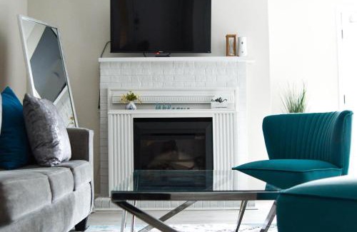 Northwest Raleigh Apartment | Serene Condo W/LED Lights In Heart Of Raleigh