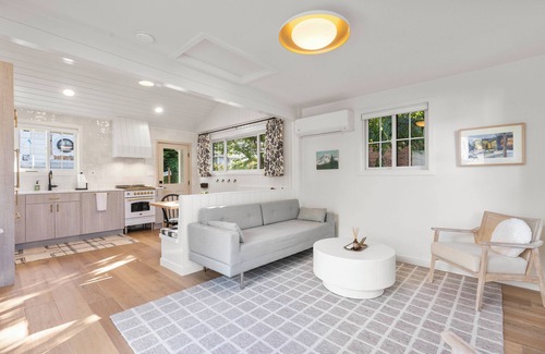 Pine Park Neighborhood Cottage | Serene cottage in charming Edmonds