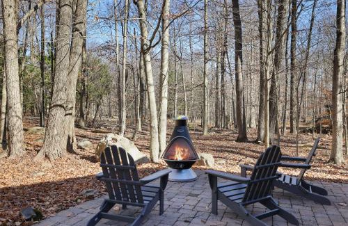 Gouldsboro House | Serene Escape At Big Bass Lake & Pool Access