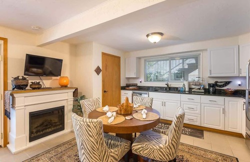 Sequim Apartment | Serene Escape at Ramblin Rose #3 Peaceful Retreat