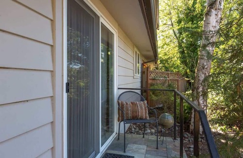 Sequim Apartment | Serene Escape at Ramblin Rose #3 Peaceful Retreat