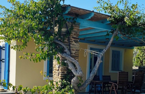Batsi Villa | Serene Escape in Andros: Stunning Sea Views Await You!