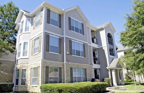 Alden Bridge Apartment | Serene Escape In The Pines