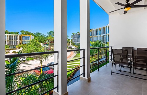 Mezcales Apartment | Serene gated retreat with pool & lush gardens – Your perfect couple getaway