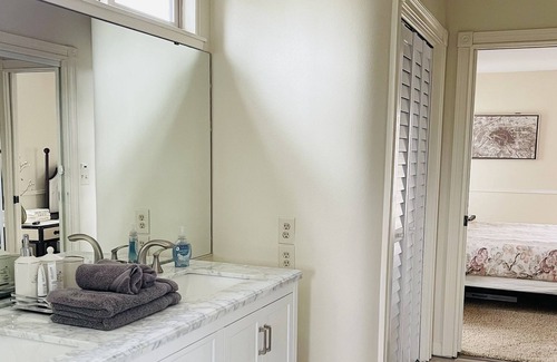 Friant Cottage | Serene get away at Millerton Lake - Instagram worthy views - 3 National Parks
