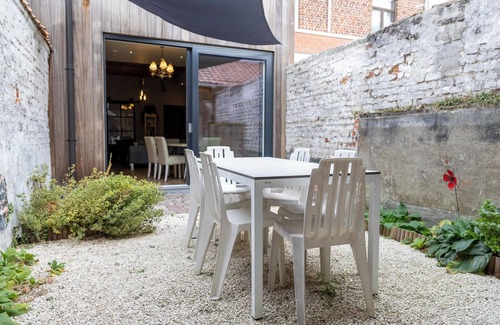 Ieper House | Serene Getaway in Ieper with Views