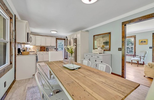Columbia House | Serene Hilltop Getaway - Near Lieper's Fork