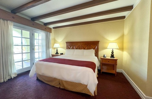 Western Division Hotel | Serene Historic Haven | Downtown Sites, Pool Access | 4 Stylish Units