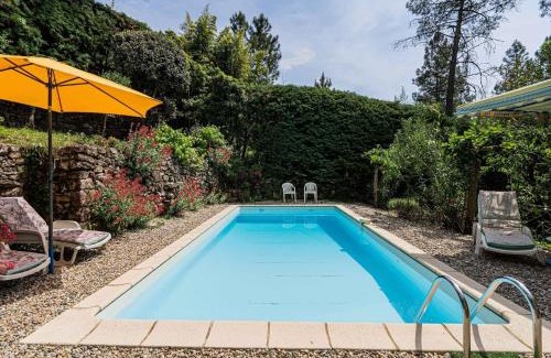 Les Salelles House | Serene Holiday Home in Les Salelles with Swimming Pool