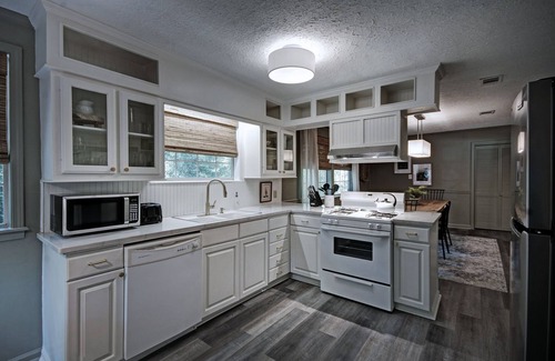Fondren House | Serene Home in Fondren Location Near Hospitals