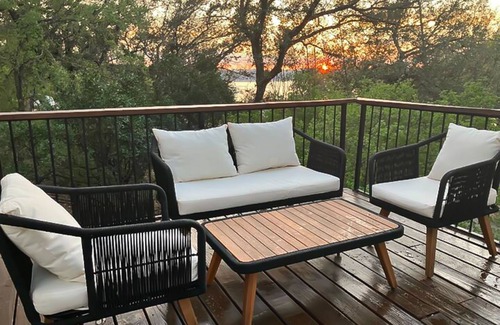 Lakeway House | Serene home overlooking Lake Travis with indoor-outdoor living & stunning views