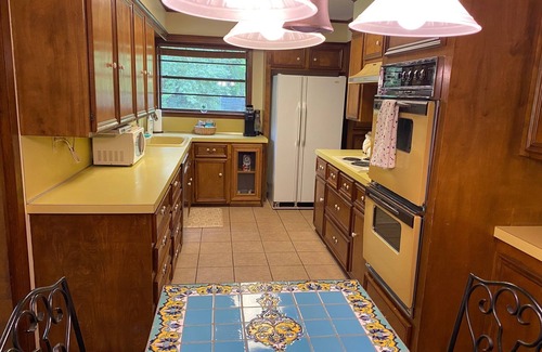 Briarcrest Estates House | Serene House with Charm on Golfcourse!