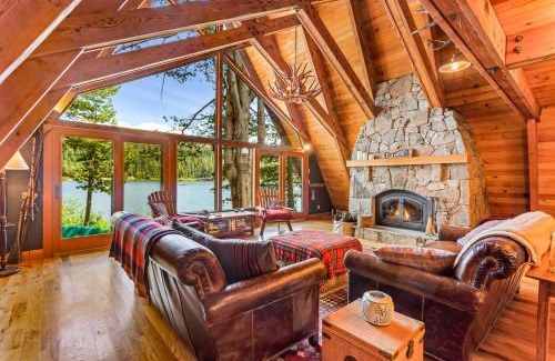 Serene Lakes House | Serene Lakes Splendor