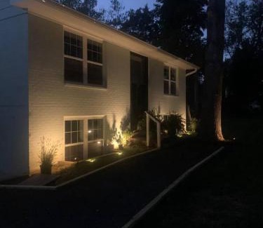 Fairland Apartment | Serene Lush 2BR Gem, on 1 acre Silver Spring