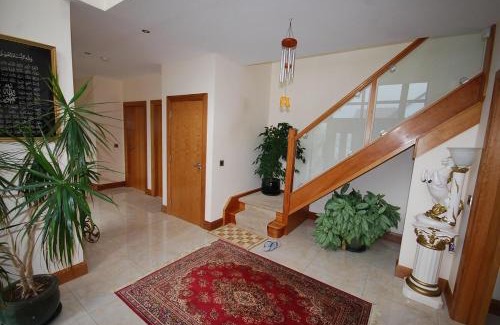 Letterkenny Cabin | Serene Luxurious Haven with Sea Views Letterkenny Rooms