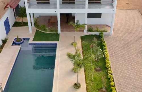 La Somone Villa | Serene Luxury Retreat and Relaxation Oasis