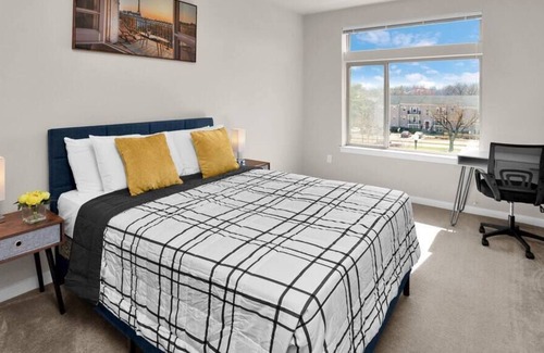 Fairfax Apartment | Serene & Modern 2Bed | Fairfax, VA |Free Parking