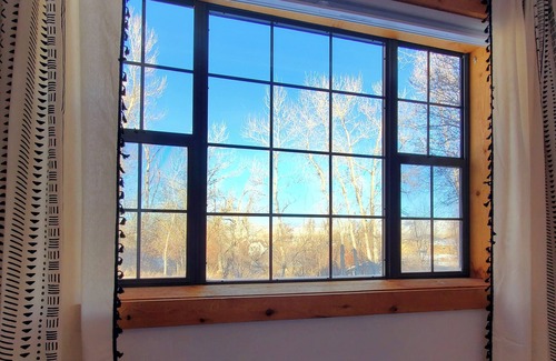 Montrose Cabin | Serene Mountain Retreat with Breathtaking Views – 1.5 Hrs from Telluride!
