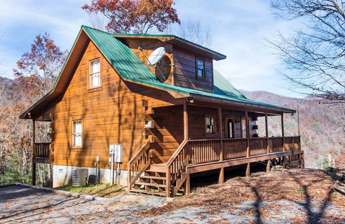 Topton Cabin | Serene Mountain Retreat with Stunning Views of the Nantahala Gorge!