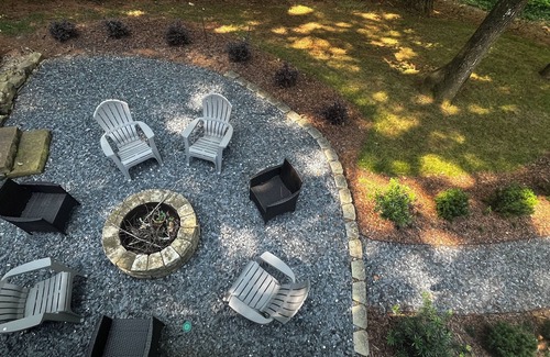 Sandy Springs House | Serene Nature Escape By the River
