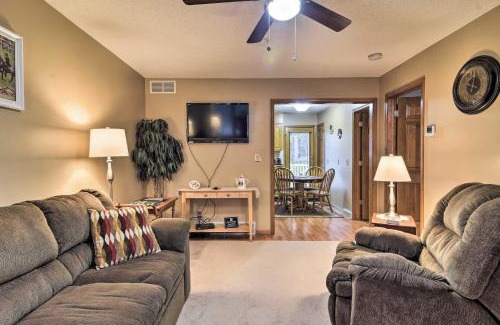 Orchard Park Apartment | Serene Orchard Park Apartment Large Yard and Patio!