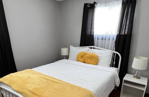 Yorkville House | Serene Safari 3 bd, close to shopping and amusement, free WIFI