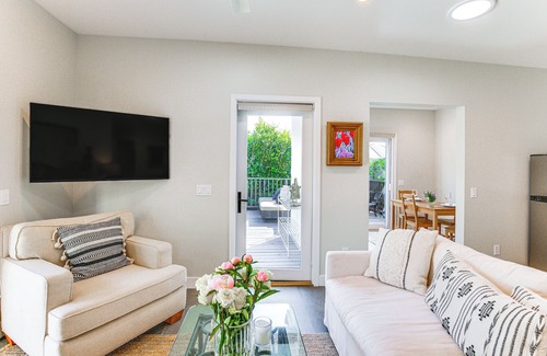 Point Loma House | Serene San Diego Retreat w/Deck - Walk to Bay!