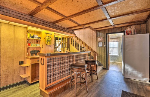 Saxton House | Serene Saxton Lodge: 7 Mi to Lake Raystown!