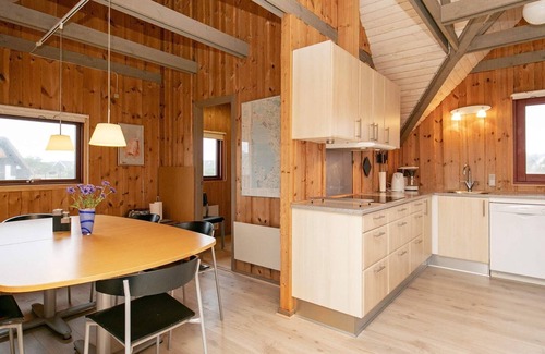 Hvide Sande House | Serene Seaside Retreat in Haurvig-By Traum