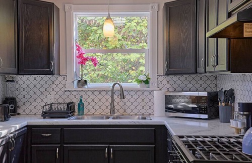 Dunlap Apartment | Serene Stay | 1BR Retreat with King Bed in Dunlap