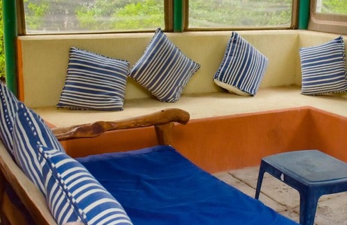 Hospital Apartment | Serene stay , Ideal for a family , dignitaries and camp teams with own compound