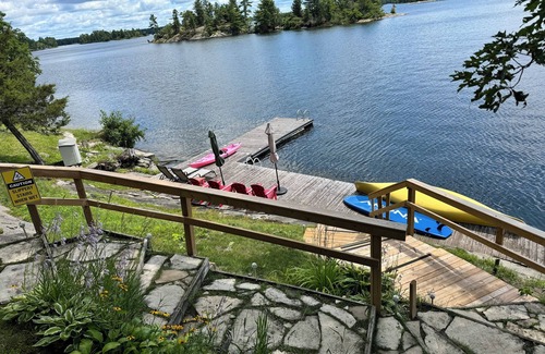 North Kawartha Cottage | Serene Stoney Lake Sunlit Point