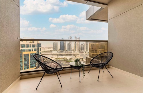 Downtown Dubai Apartment | Serene Studio Apartment in Elite Downtown Dubai