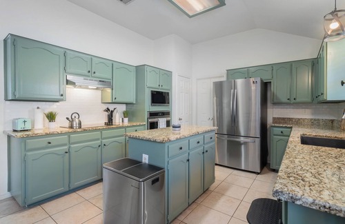 Wylie House | Serene Suburbia Getaway in Wylie