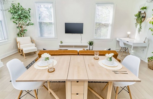 South Norfolk Apartment | Serene Tree House Retreat | Spacious 1br/1bth Home