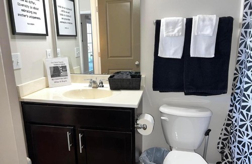 Fourth Ward Apartment | Serene **Uptown** 2BR/2BA Apartment