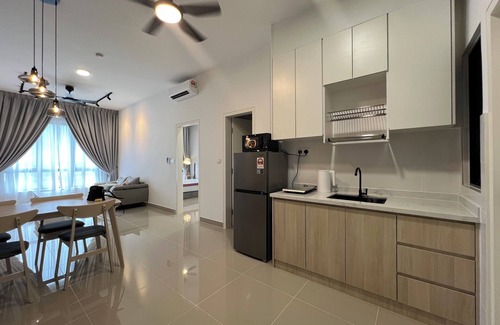 Taman Bukit Mewah Condo | Serene Urban Rest in town next to train/MRT station